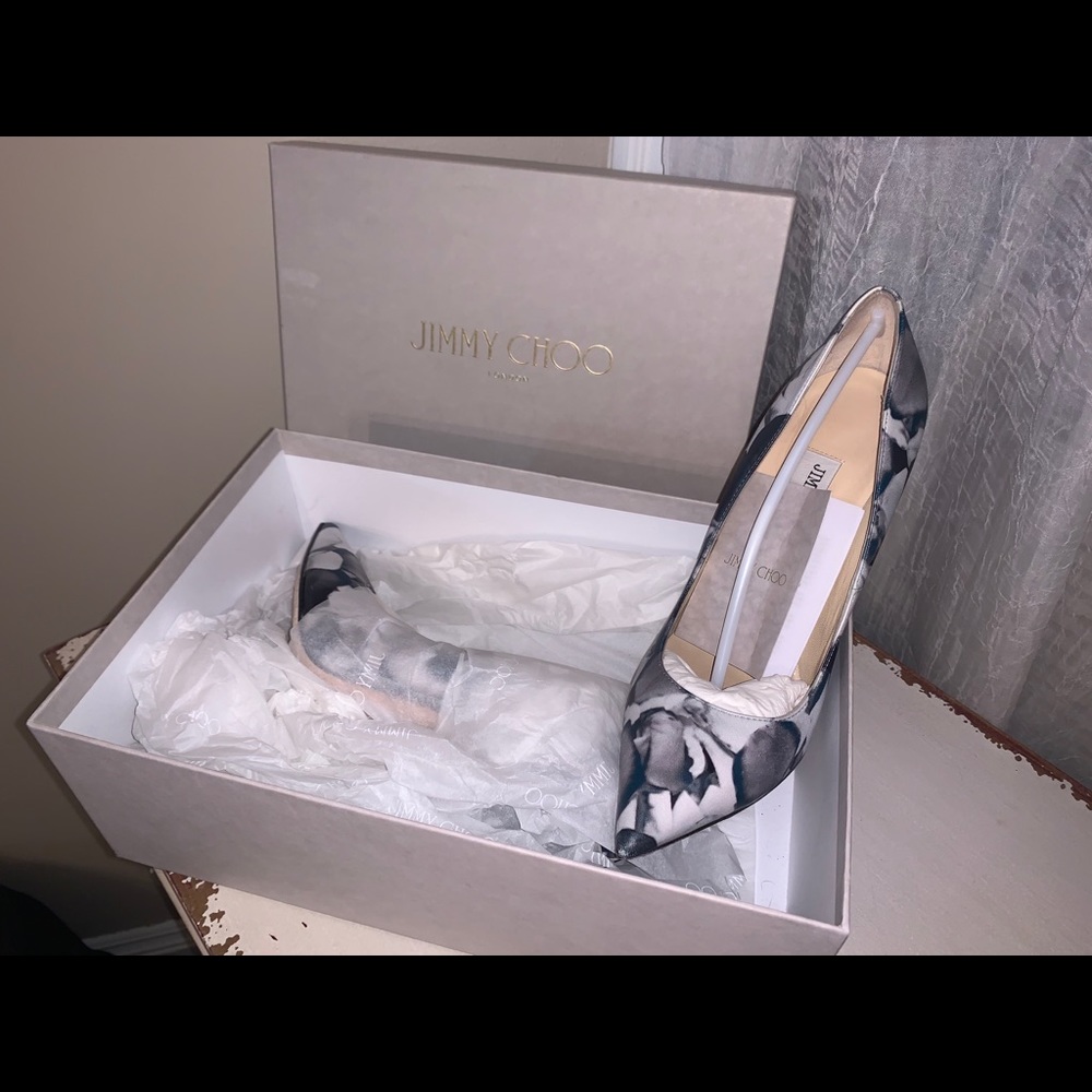 Jimmy Choo Barely Worn!! - image 6